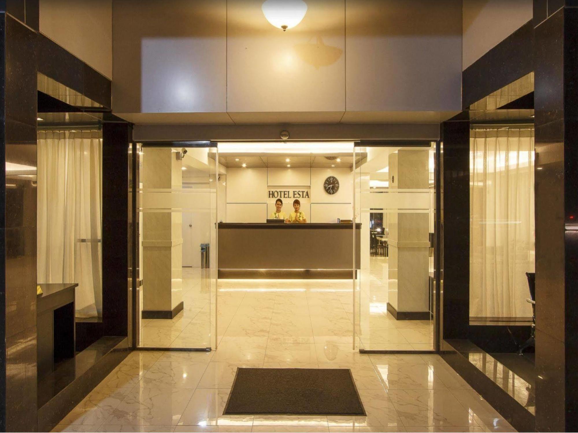 Hotel Esta Γιανγκόν Εξωτερικό φωτογραφία